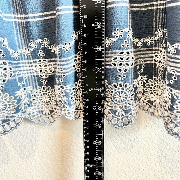 Style & Co Shirt Blue Plaid Long Sleeve Eyelet Embroidered Cotton Blouse Large - Picture 7 of 8